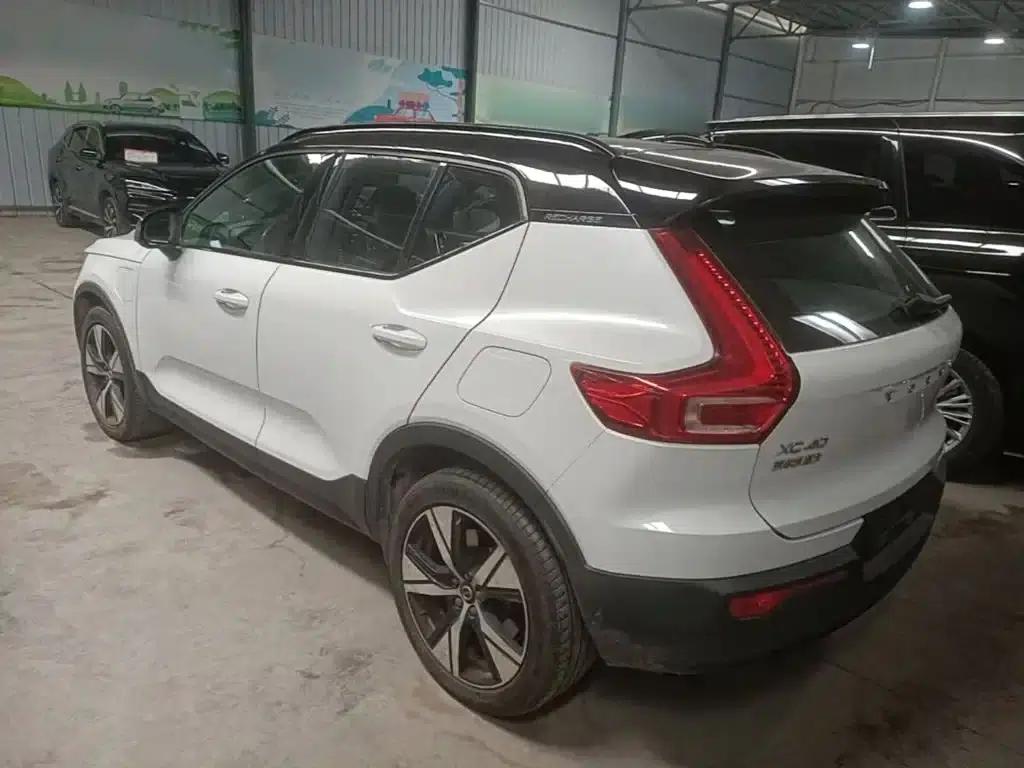Volvo XC40 PHEV 2021 P8 Pure Electric AWD Inscription Sport Edition — миниатюра 5