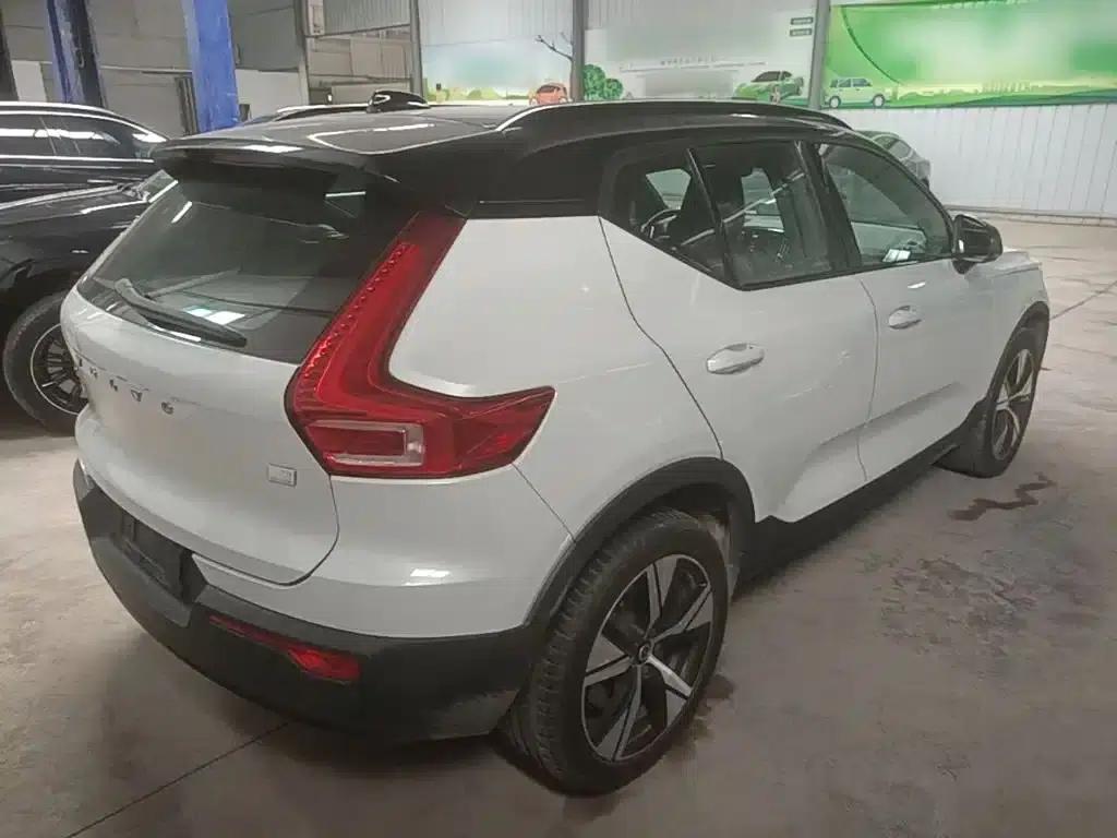 Volvo XC40 PHEV 2021 P8 Pure Electric AWD Inscription Sport Edition — миниатюра 7