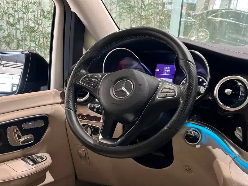 Mercedes-Benz V-Class 2016 V 260 L Premium Extended Edition — миниатюра 12