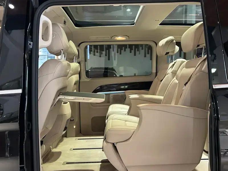 Mercedes-Benz V-Class 2016 V 260 L Premium Extended Edition — миниатюра 16