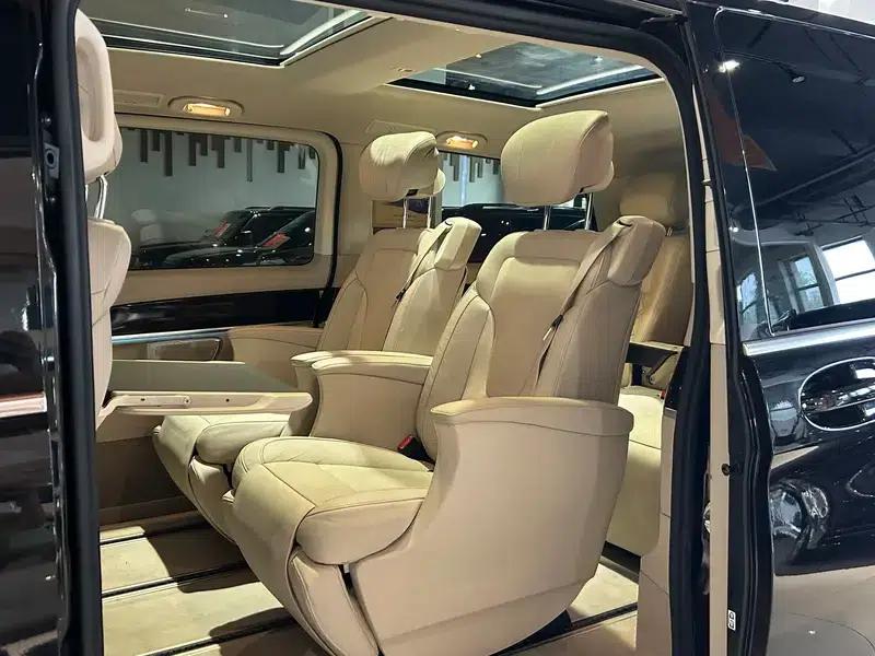 Mercedes-Benz V-Class 2016 V 260 L Premium Extended Edition — миниатюра 17