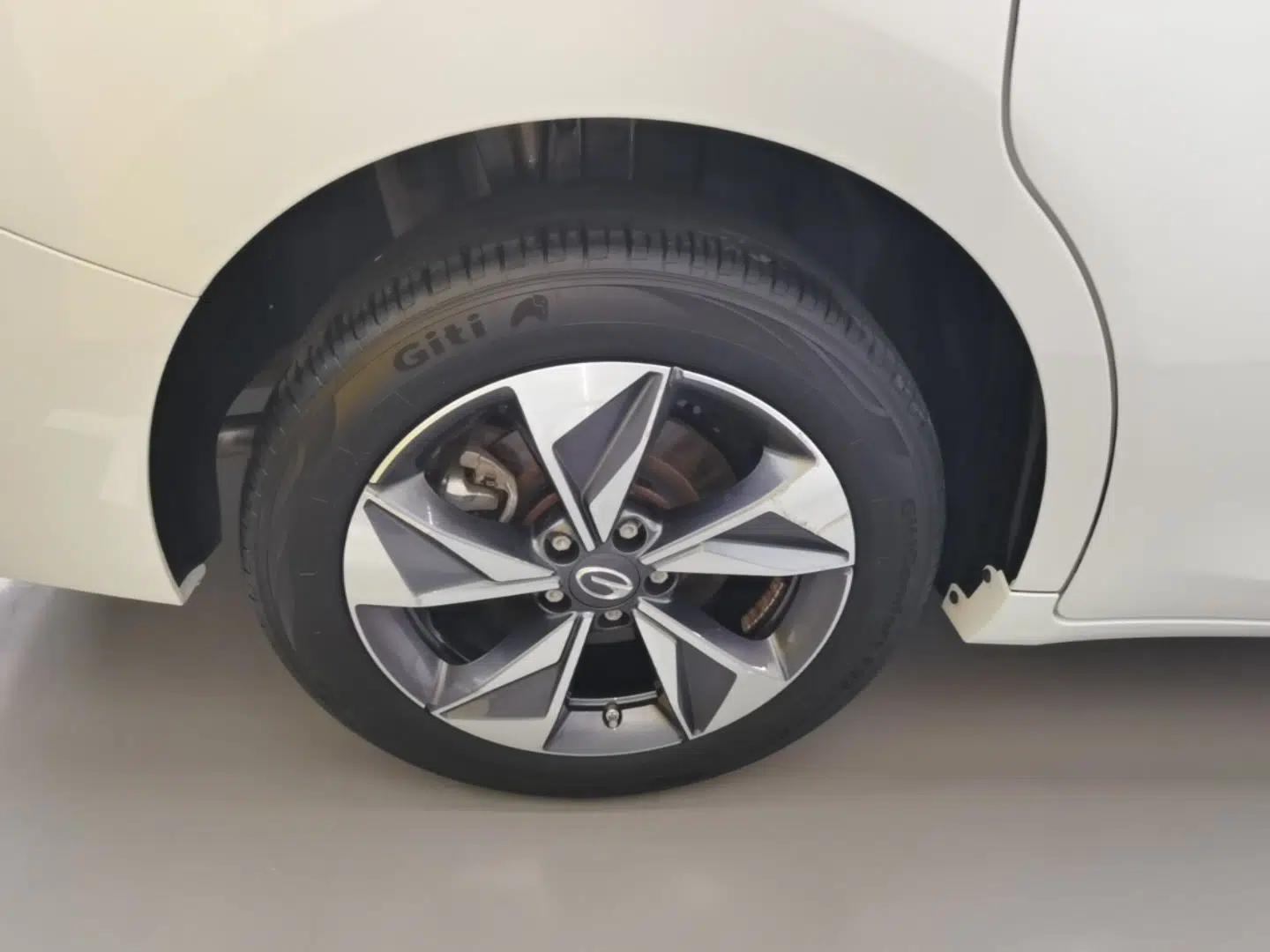 GAC Trumpchi M6 2023 PRO 270T DCT Luxury Edition — миниатюра 11
