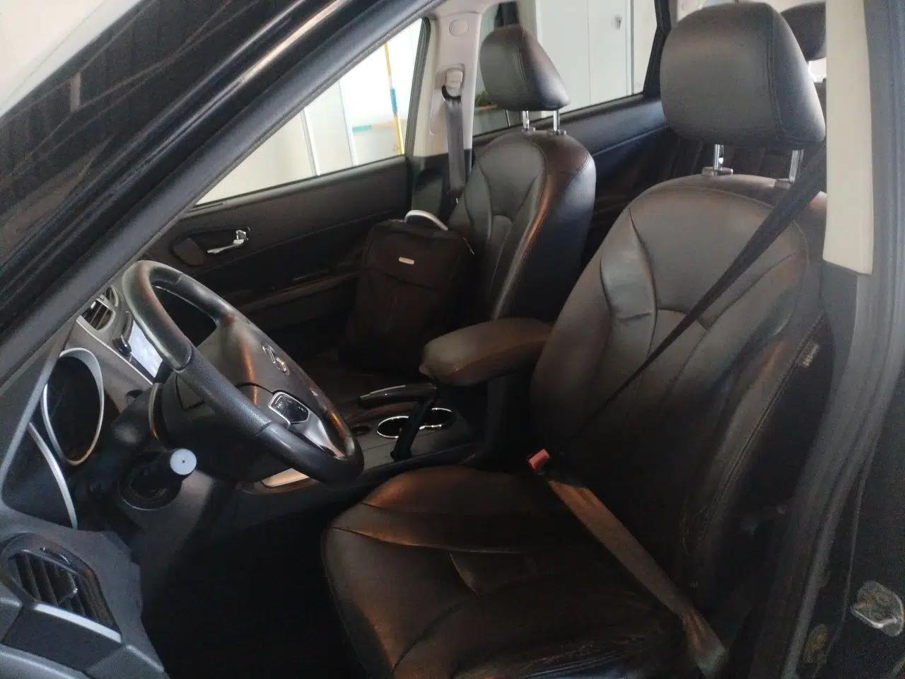 GAC Trumpchi GS5 2012 2.0L Manual Two-Wheel Drive Elite Edition — миниатюра 15