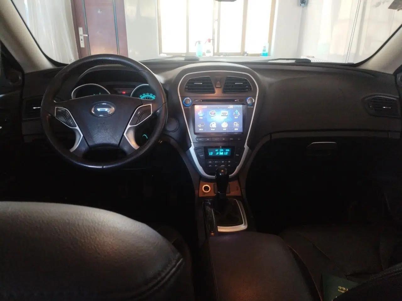 GAC Trumpchi GS5 2012 2.0L Manual Two-Wheel Drive Elite Edition — миниатюра 9
