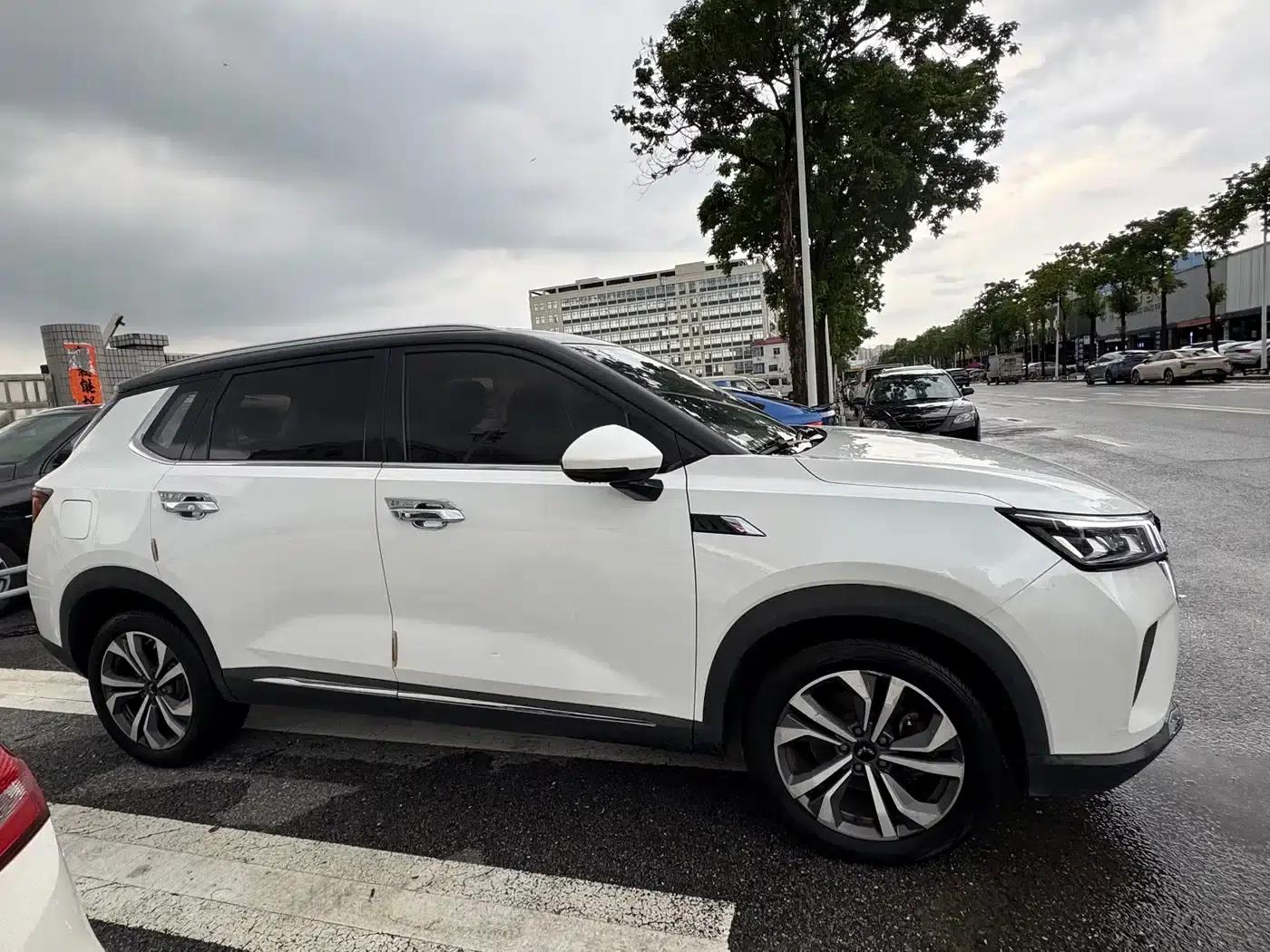 Wuling Xingchen 2021 1.5T CVT Star Edition — миниатюра 18