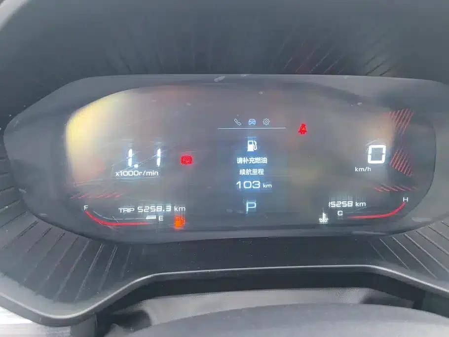 Wuling Xingchen 2021 1.5T CVT Star Edition — миниатюра 14