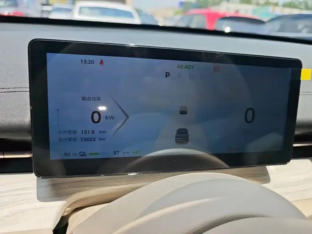 Wuling Xingguang S 2024 Model 130km Navigator Edition — миниатюра 12