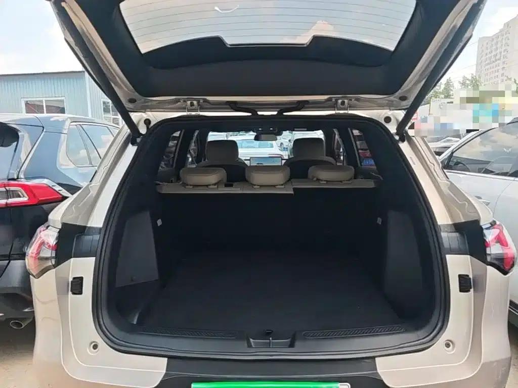Wuling Xingguang S 2024 Model 130km Navigator Edition — миниатюра 19
