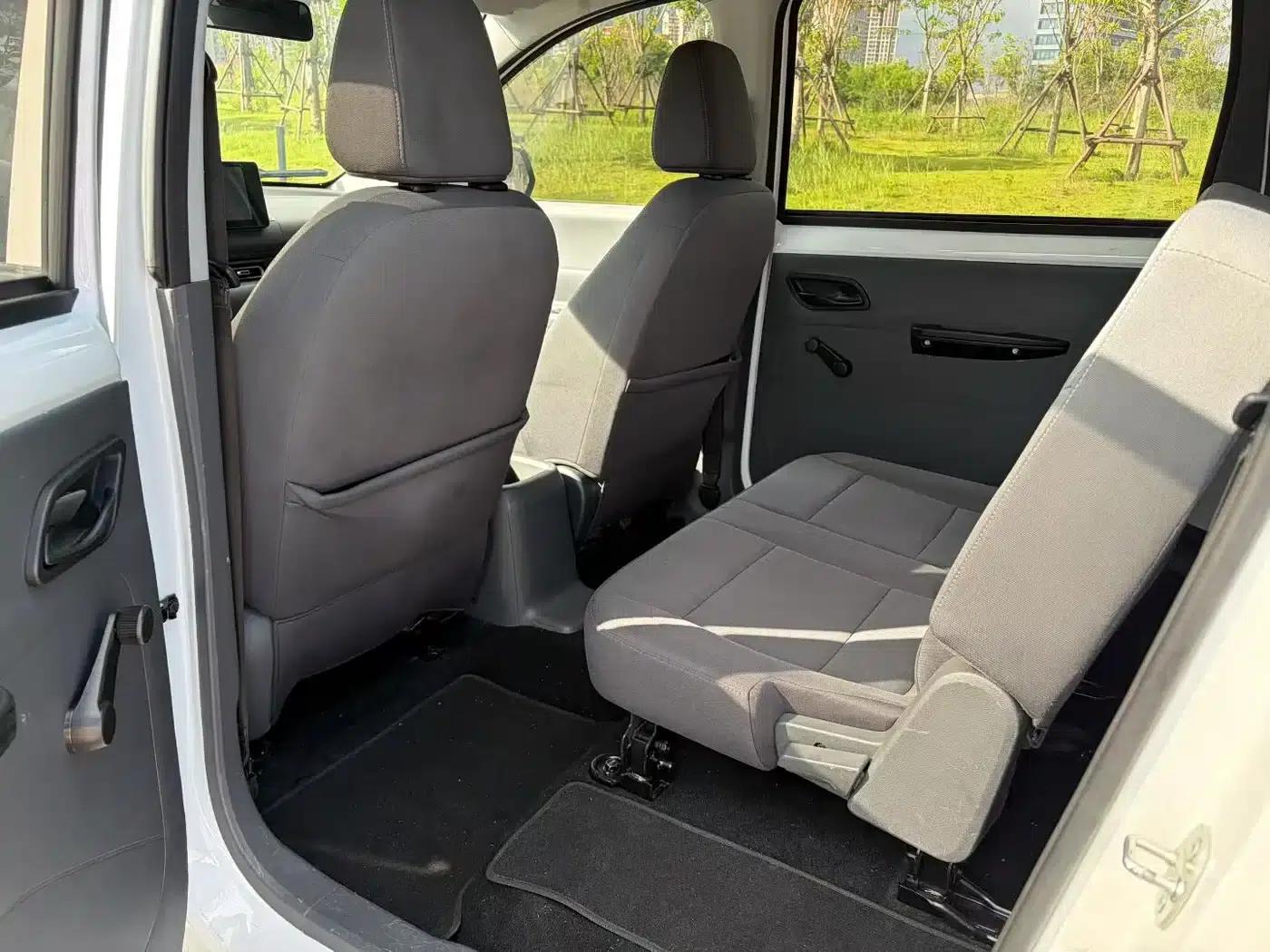 Wuling Hongguang New Energy 2024 Pure Electric Version 300KM Standard Edition — миниатюра 7