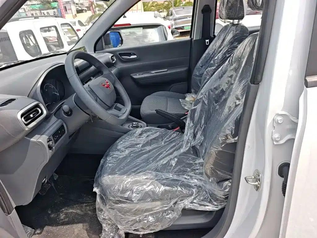 Wuling Hongguang New Energy 2025 Range-Extended Hybrid 50km Comfort Model — миниатюра 15