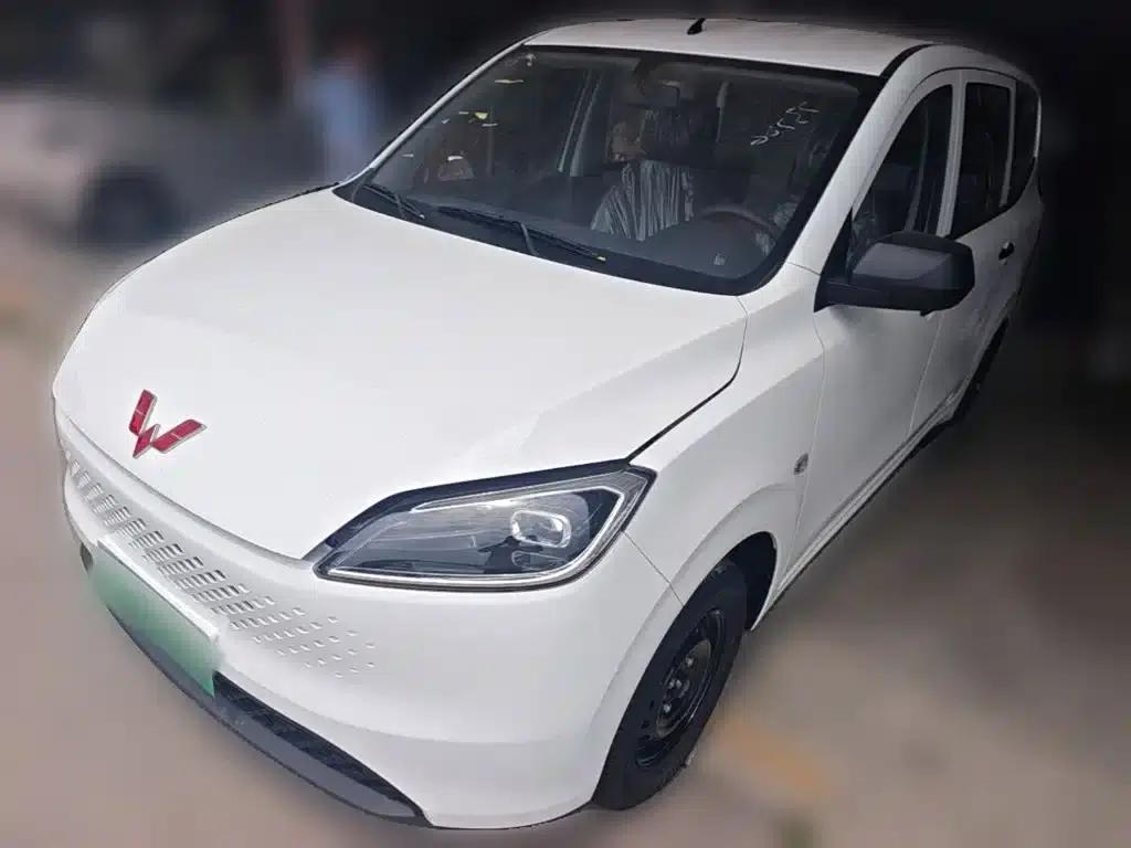 Wuling Hongguang New Energy 2025 Range-Extended Hybrid 50km Practical Model — миниатюра 1