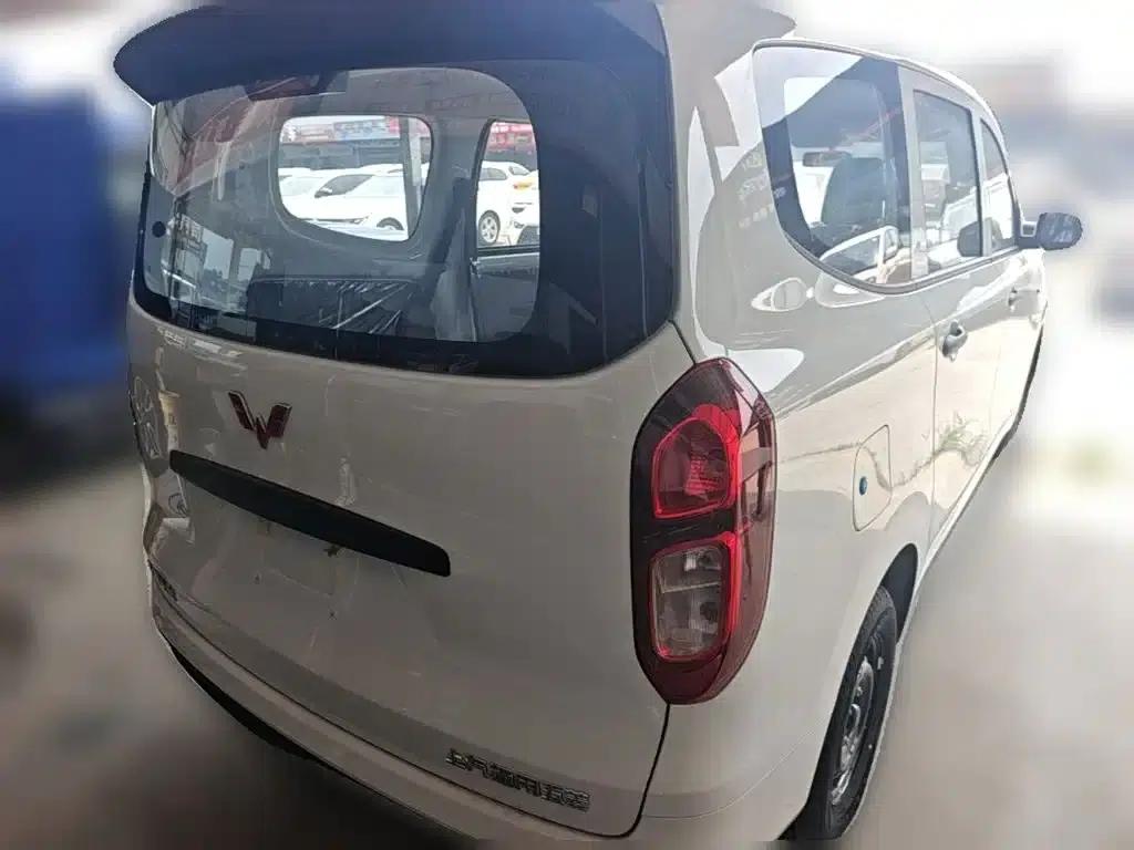 Wuling Hongguang New Energy 2025 Range-Extended Hybrid 50km Practical Model — миниатюра 12
