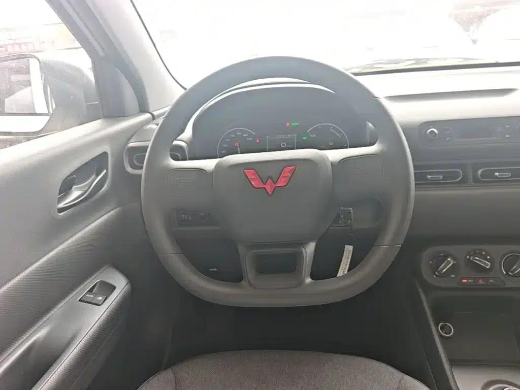 Wuling Hongguang New Energy 2025 Range-Extended Hybrid 50km Practical Model — миниатюра 17
