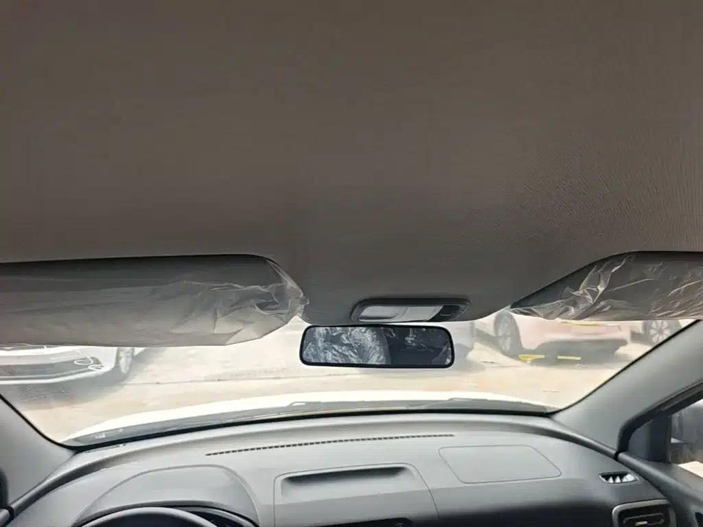 Wuling Hongguang New Energy 2025 Range-Extended Hybrid 50km Practical Model — миниатюра 25