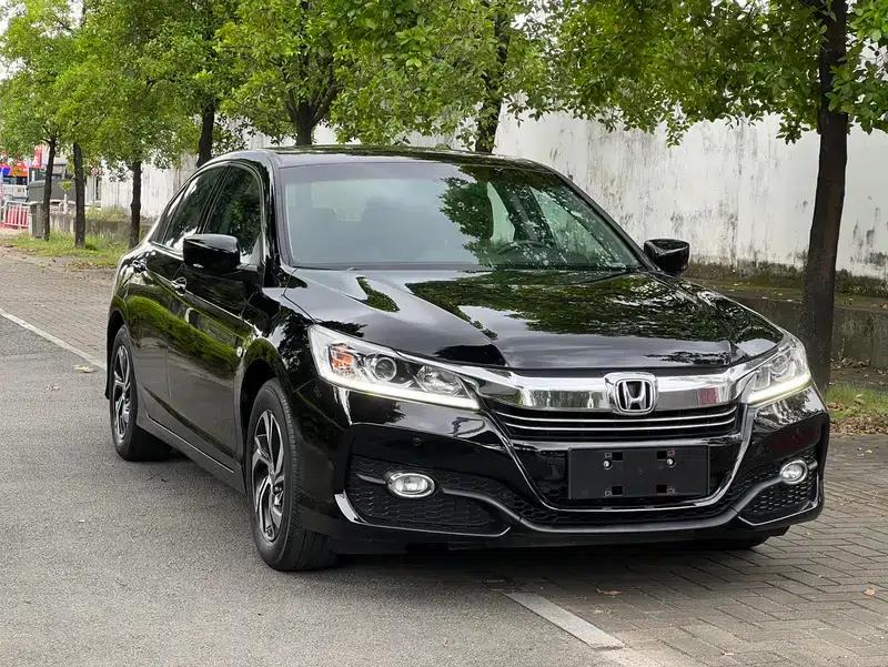 2016 Honda Accord 2.0L Comfort Edition — миниатюра 3