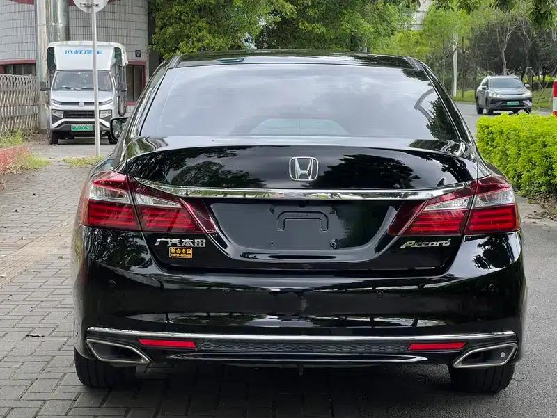 2016 Honda Accord 2.0L Comfort Edition — миниатюра 5