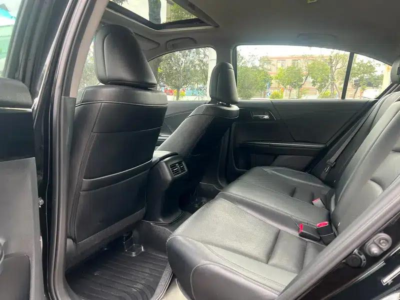 2016 Honda Accord 2.0L Comfort Edition — миниатюра 9