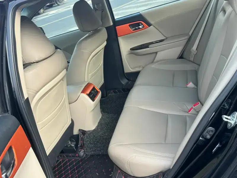 2014 Honda Accord 2.4L EX Luxury Edition — миниатюра 12