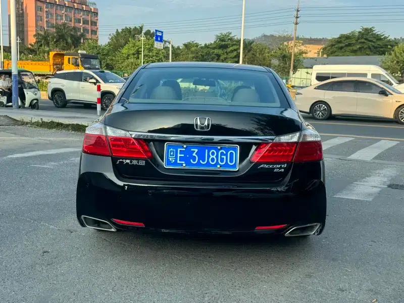 2014 Honda Accord 2.4L EX Luxury Edition — миниатюра 5