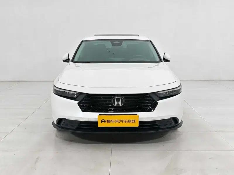 2025 Honda Accord 260TURBO Luxury Edition — миниатюра 2