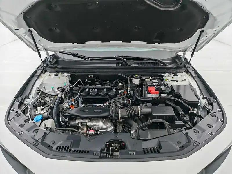 2025 Honda Accord 260TURBO Luxury Edition — миниатюра 10