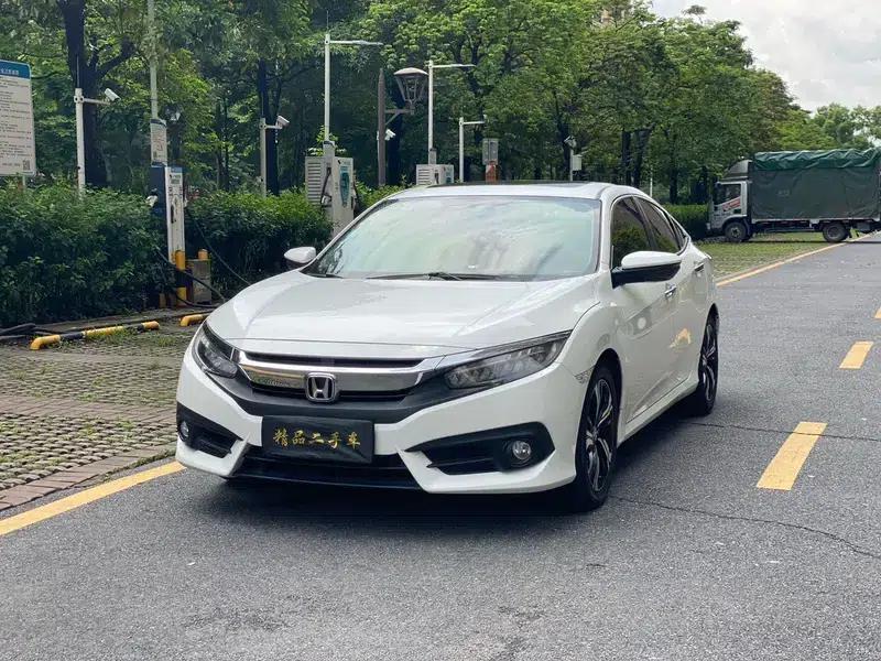 2016 Civic 220TURBO CVT Premium Edition — миниатюра 1