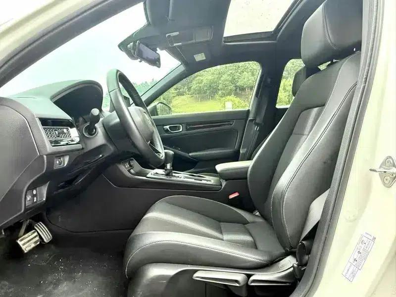 2023 Civic Hatchaback 240TURBO CVT Extreme Edition — миниатюра 8