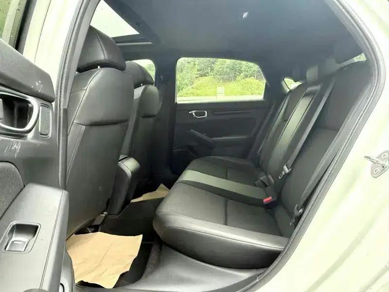 2023 Civic Hatchaback 240TURBO CVT Extreme Edition — миниатюра 9