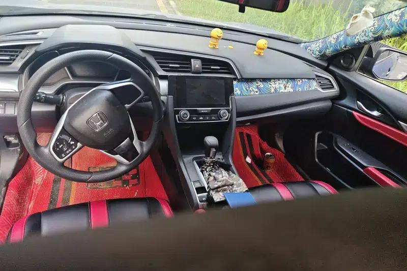 2016 Civic 220TURBO CVT Luxury Edition — миниатюра 14