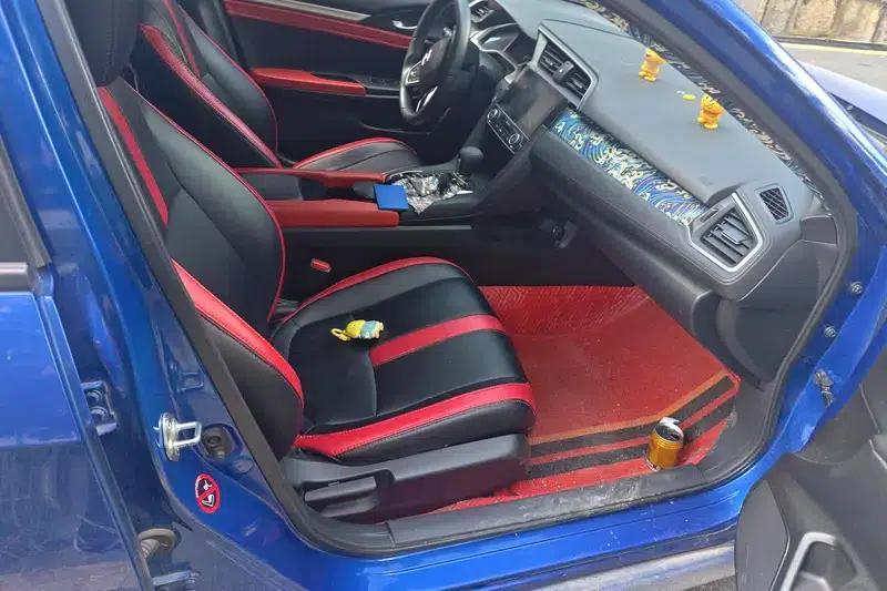 2016 Civic 220TURBO CVT Luxury Edition — миниатюра 9