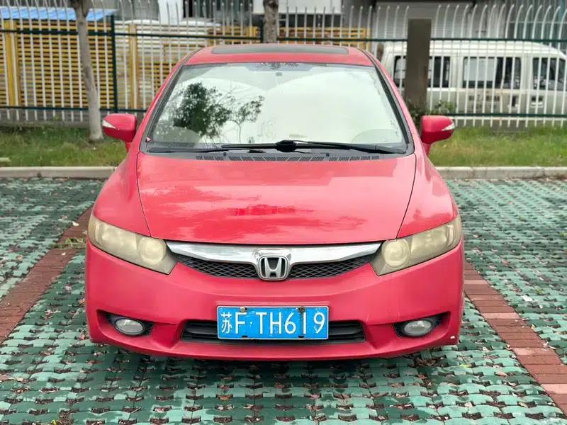 2009 Civic 1.8L Automatic Luxury Edition — миниатюра 2