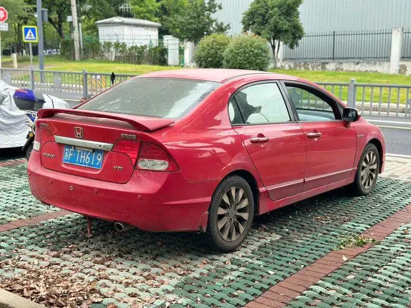 2009 Civic 1.8L Automatic Luxury Edition — миниатюра 4