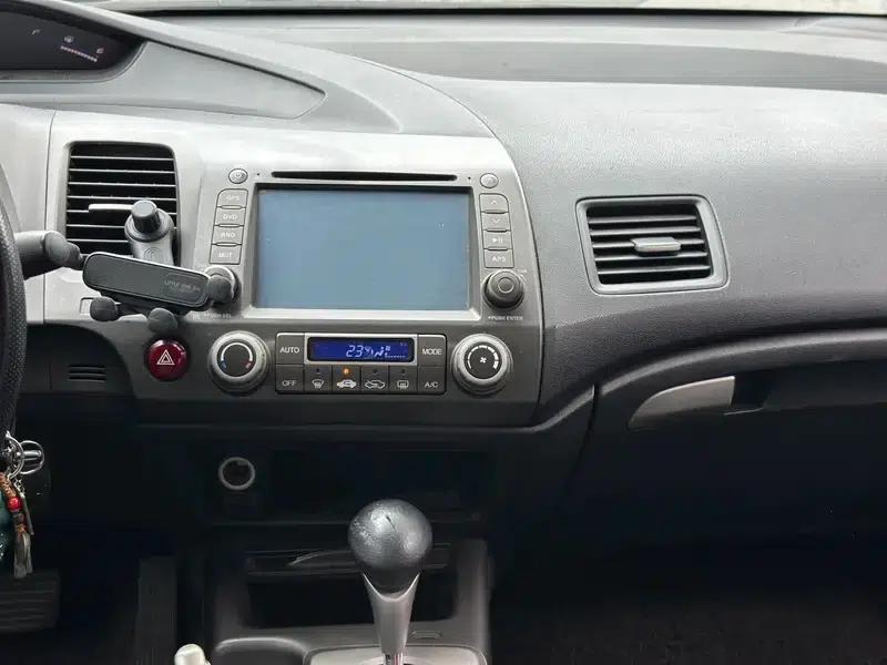 2009 Civic 1.8L Automatic Luxury Edition — миниатюра 5