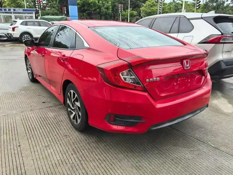 2016 Civic 220TURBO CVT Luxury Edition — миниатюра 4