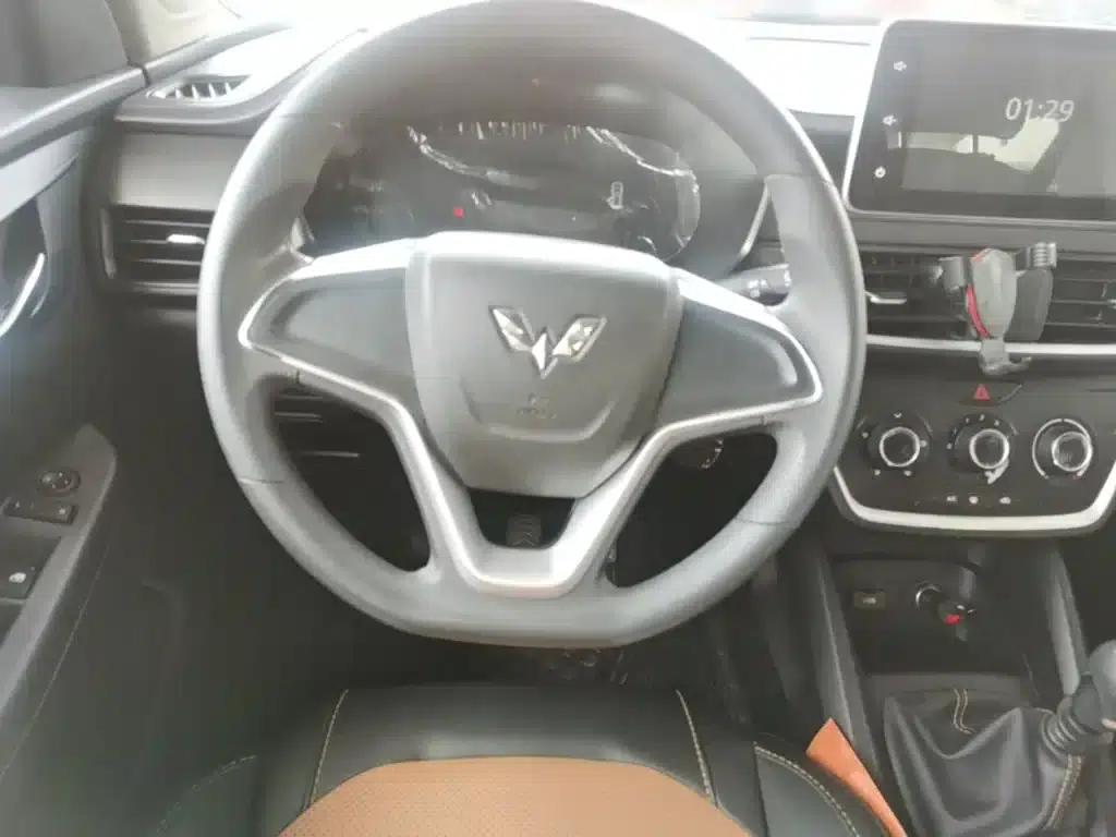 Wuling Hongguang S3 2019 1.5L Manual Comfort Model (National VI Emission Standard) — миниатюра 11