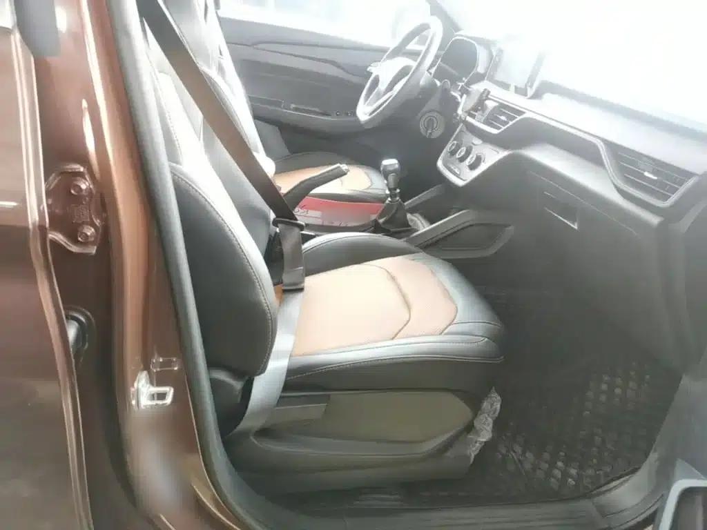 Wuling Hongguang S3 2019 1.5L Manual Comfort Model (National VI Emission Standard) — миниатюра 25