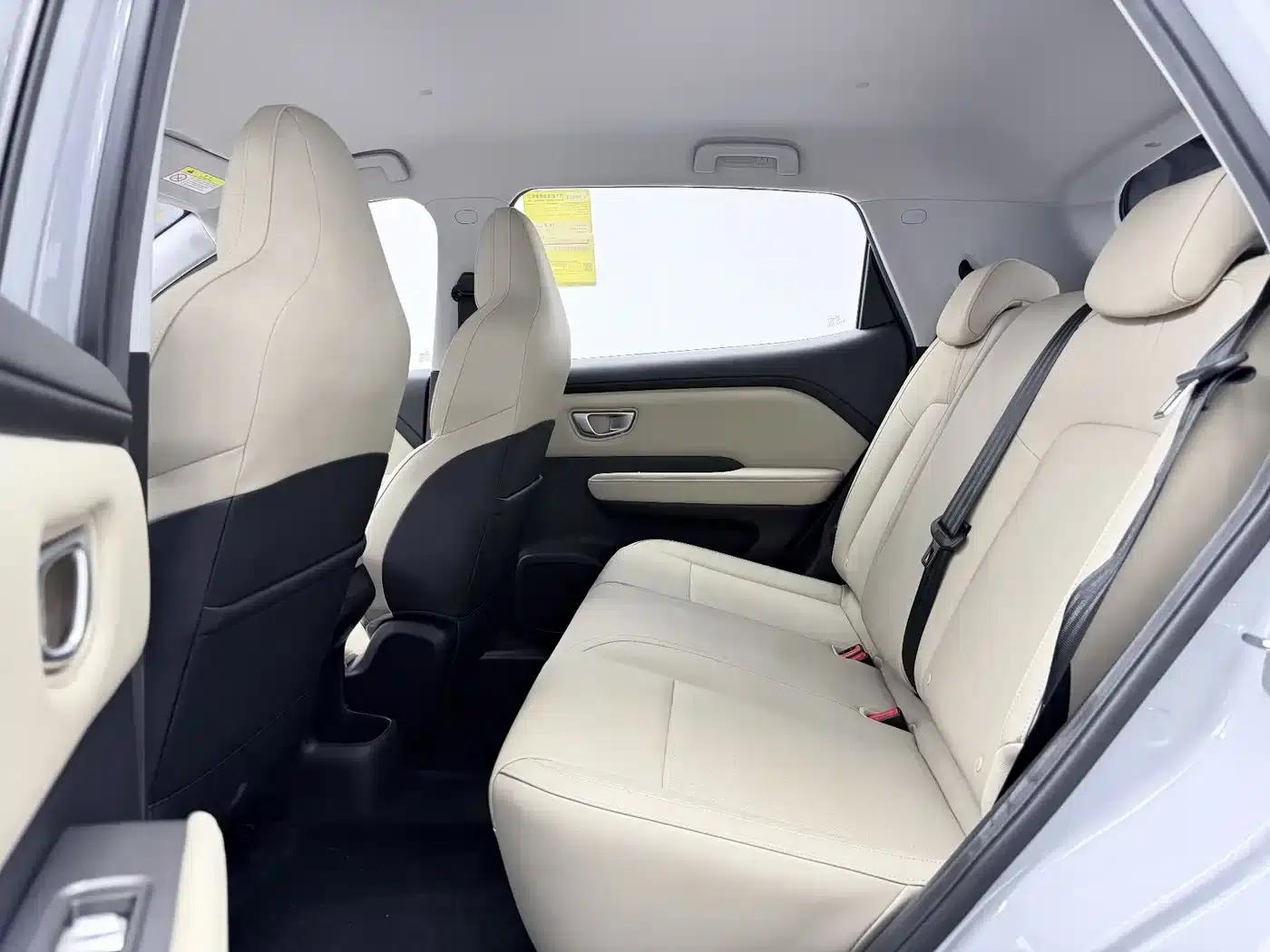 Wuling Bingo PLUS 2024 Model 401km Flagship Edition Four-Seater — миниатюра 10
