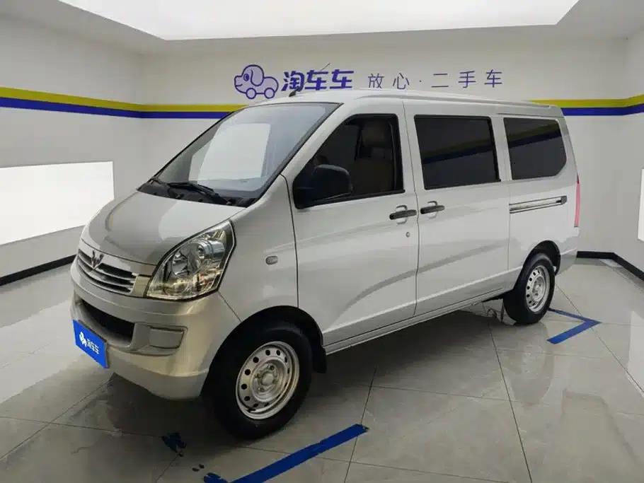 Wuling Rongguang S 2023 1.5L Basic Model 5/7 Seats — миниатюра 1