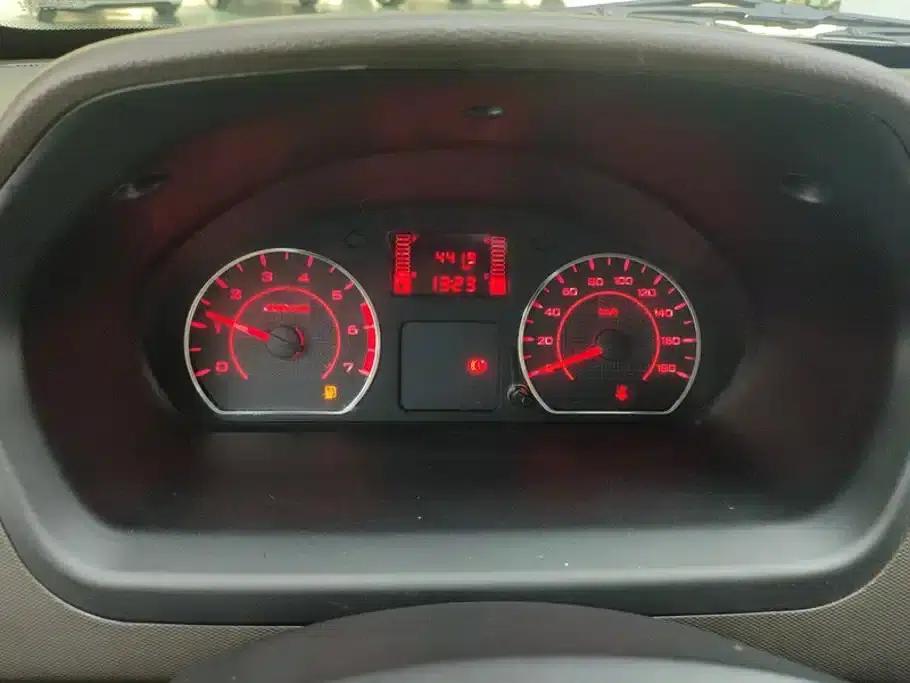 Wuling Rongguang S 2023 1.5L Basic Model 5/7 Seats — миниатюра 14