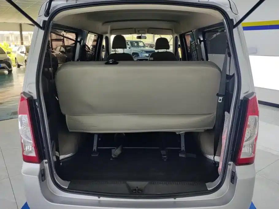 Wuling Rongguang S 2023 1.5L Basic Model 5/7 Seats — миниатюра 4
