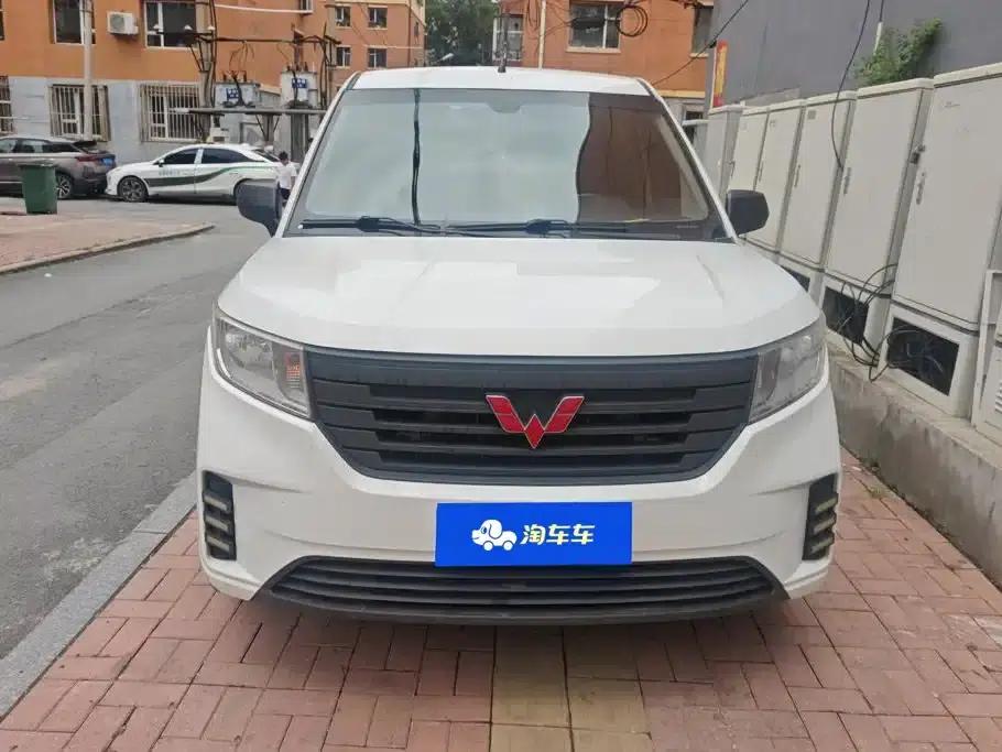 Wuling Hongguang PLUS 2020 1.5L Manual Standard 5-Seater — миниатюра 2