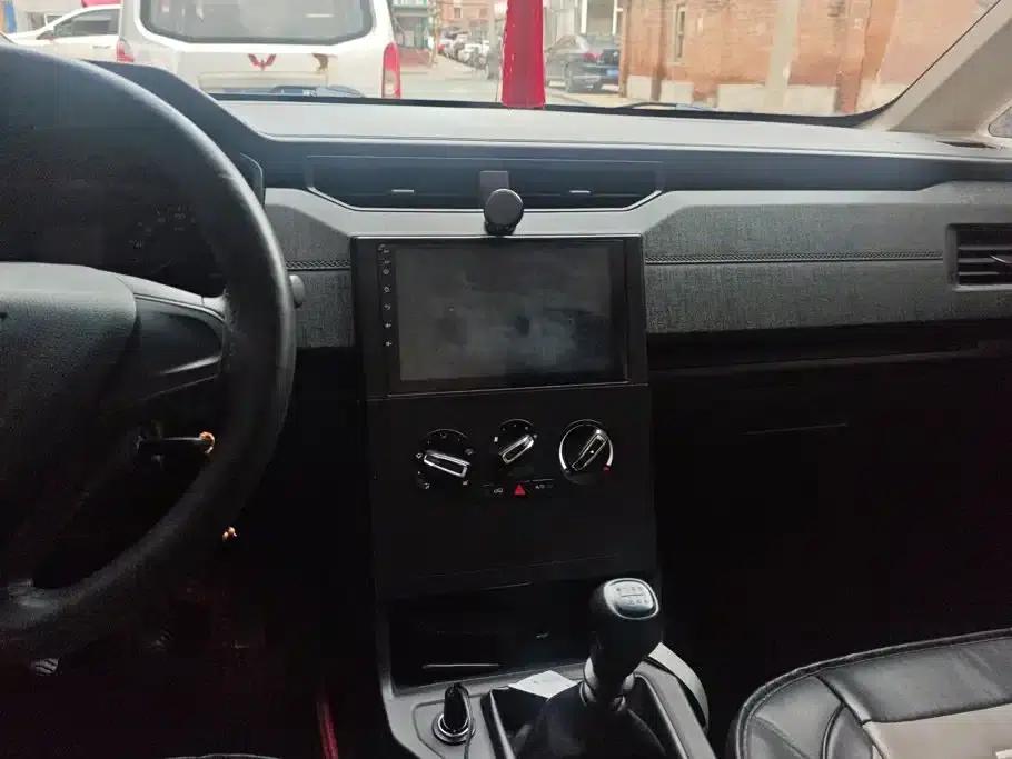 Wuling Hongguang PLUS 2020 1.5L Manual Standard 5-Seater — миниатюра 13