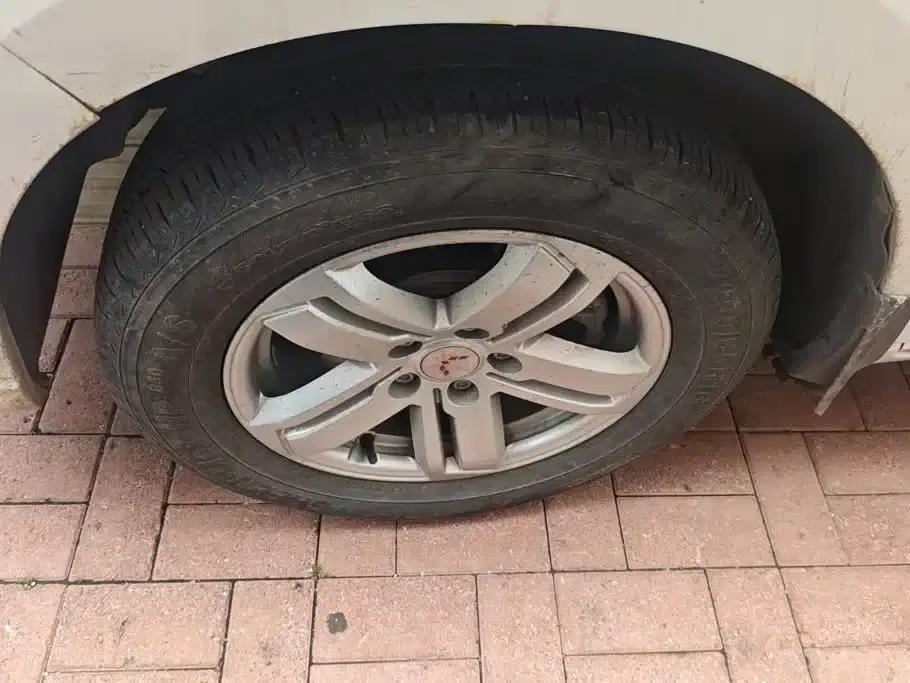 Wuling Hongguang PLUS 2020 1.5L Manual Standard 5-Seater — миниатюра 6
