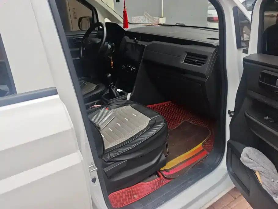 Wuling Hongguang PLUS 2020 1.5L Manual Standard 5-Seater — миниатюра 8