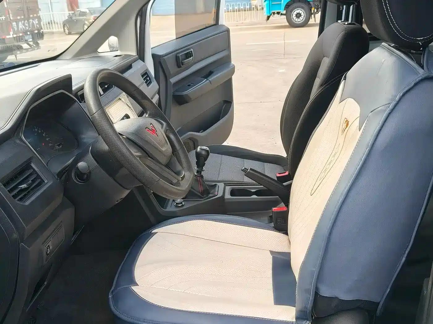 Wuling Hongguang PLUS 2020 1.5L Manual Standard 5-Seater — миниатюра 15