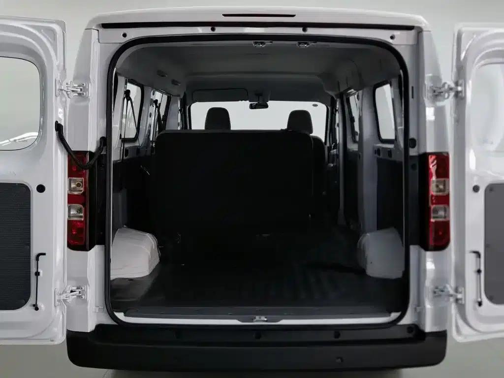Wuling Yangguang 2024 Model 300km Comfort Bus Version 75kW — миниатюра 16