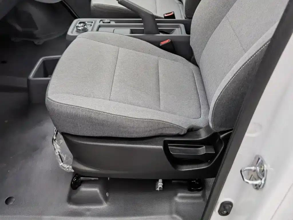 Wuling Yangguang 2024 Model 300km Comfort Bus Version 75kW — миниатюра 20