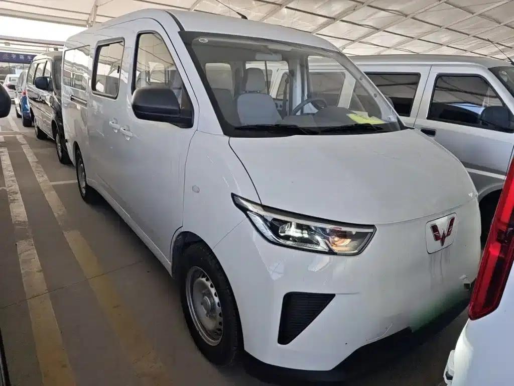 Wuling Yangguang 2025 400km/h Bus Comfort Edition — миниатюра 3