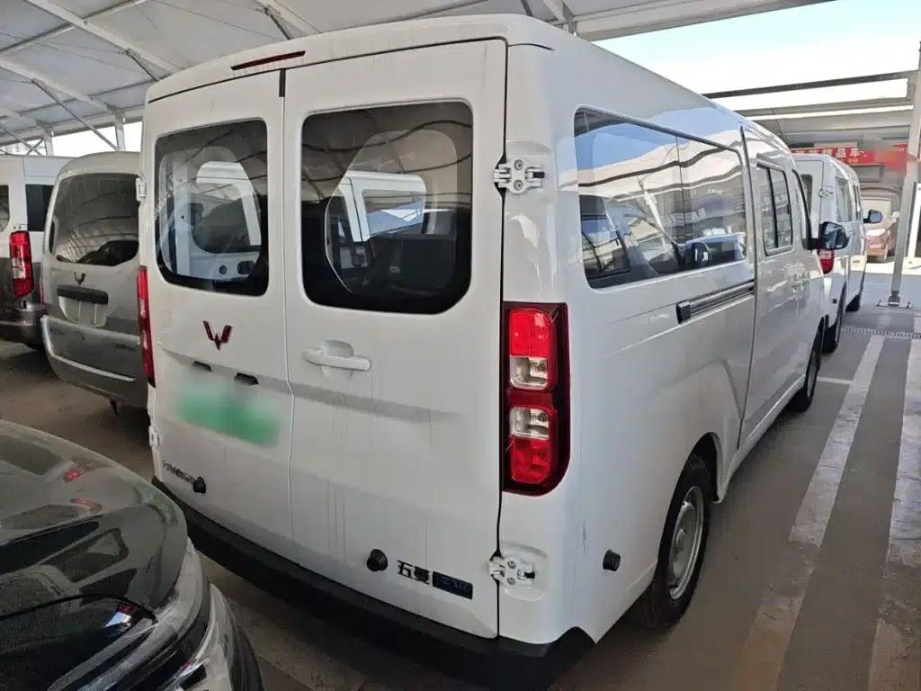Wuling Yangguang 2025 400km/h Bus Comfort Edition — миниатюра 5