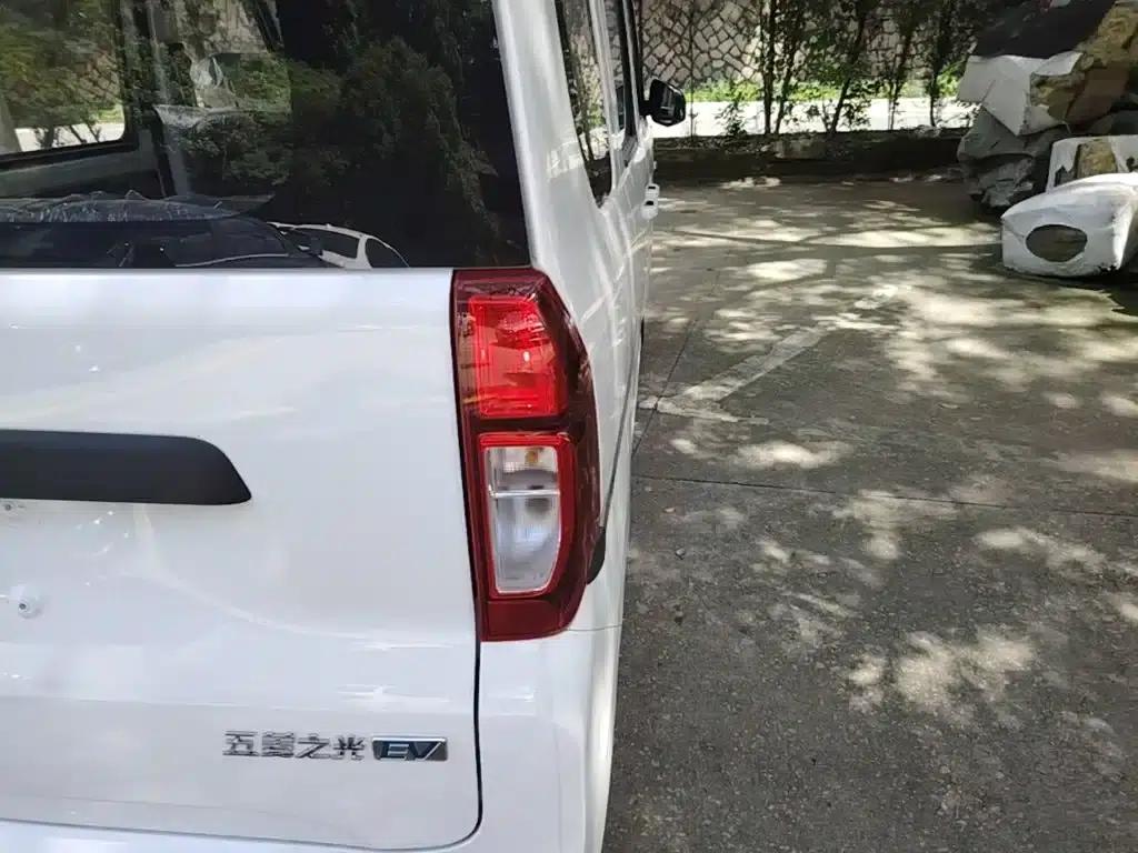 Wuling Sunshine New Energy 2025 Model 305km/h Progressive Edition — миниатюра 8